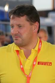 PIRELLI-Paul-Hembery-Directeur-Pirelli-Motorsports