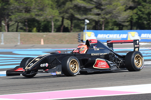  EUROCUP-Formule-RENAULT-2013-Paul-Ricard-Esteban-Ocon-1er-seconde-course-photo-Gilles-VITRY