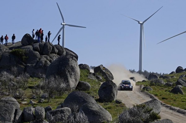   WRC-2015-PORTUGAL-VW-POLO-de-LATVALA-et-ANTILLA